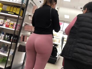 brunette Fat Ass and Big cameltoe girl in sexy pink leggins big ass